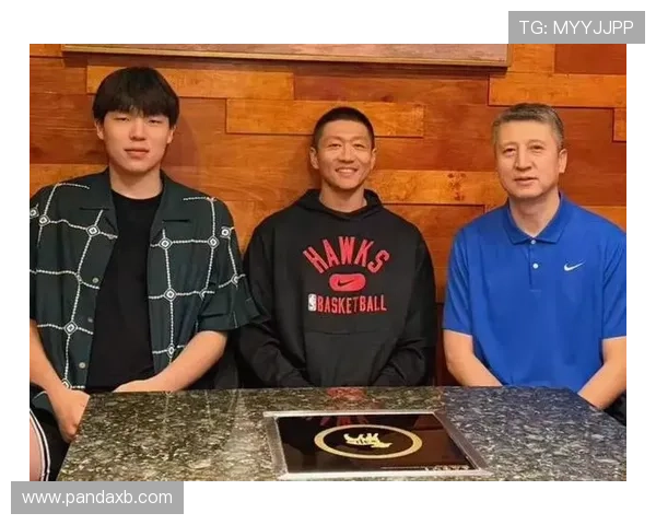 李昂晒照陪郭士强赴美考察顺访杨瀚森展现中国男篮关怀与凝聚力 李昂晒照陪郭士强赴美考察顺访杨瀚森展现中国男篮关怀与凝聚力