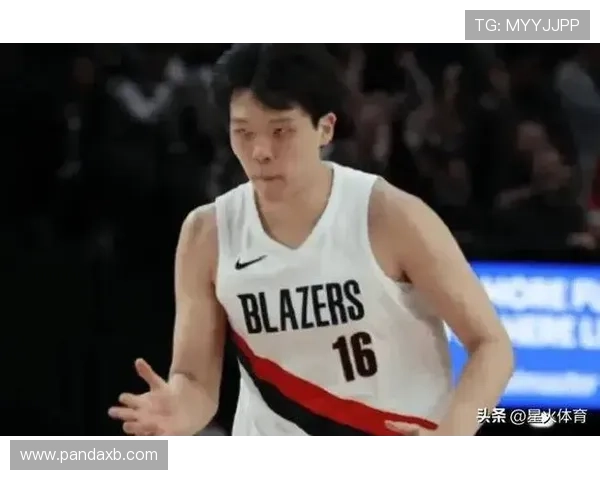 杨瀚森季前赛展现进步拿下9分6板贡献攻防亮点仍需控制犯规 杨瀚森季前赛展现进步拿下9分6板贡献攻防亮点仍需控制犯规